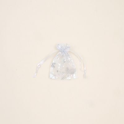 10x7.5cm. Snowflake print organza bag