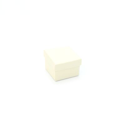 Ring box. 5x5x3.5cm. Cream gift box.