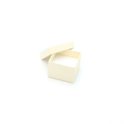 Ring box. 5x5x3.5cm. Cream gift box.