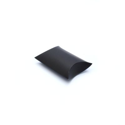 9x7.8x3cm. Black pillow pack
