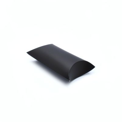 13x12.5x5cm. Black pillow pack