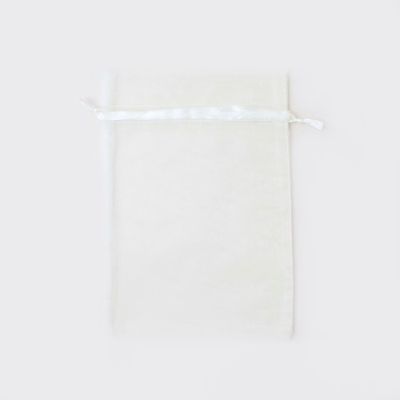 20x15cm. Ivory organza gift bag*