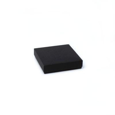 9x9x2cm. NO INSERT. Black gift box.