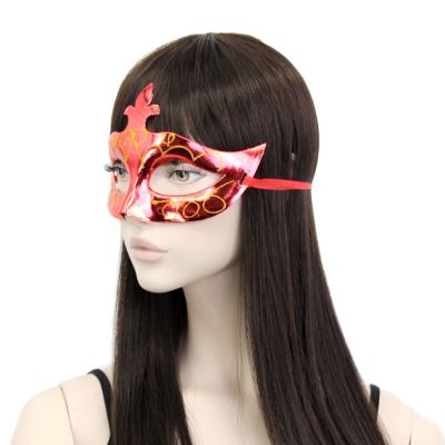 Metallic masquerade mask with glitter detail