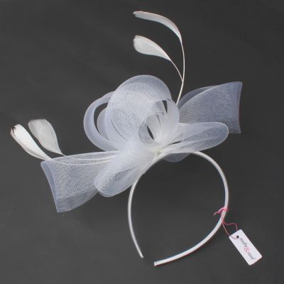 Style Jackie. Looped net fascinator on an aliceband