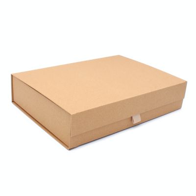 FAULTY. 31x22x6.5cm. Kraft fold flat gift box. Magnetic closure