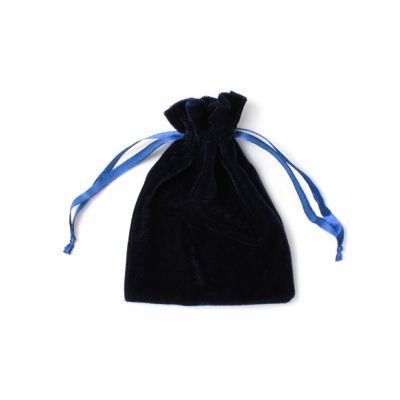 15.5cmx12cm. Navy velvet pouch.
