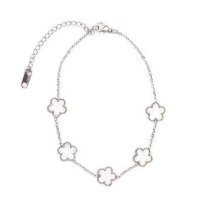 White pearlescent flower charm anklet