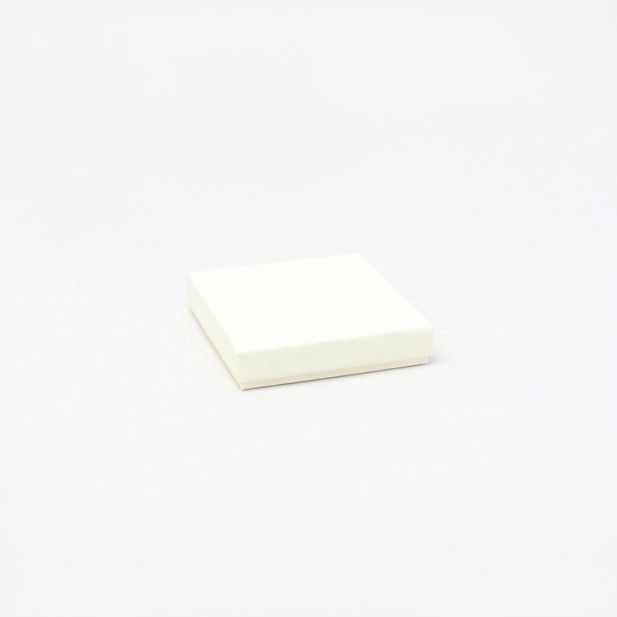 Necklace / Bracelet box. 9x9x2cm. Cream gift box. main product photo