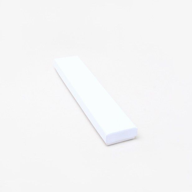 Bracelet / Pen box. 21x4x1.8cm. White gift box. main product photo