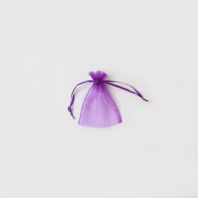 10x7.5cm. Purple organza bag
