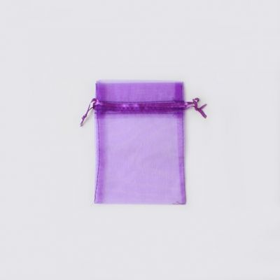 Size: 15x11cm Purple organza bag