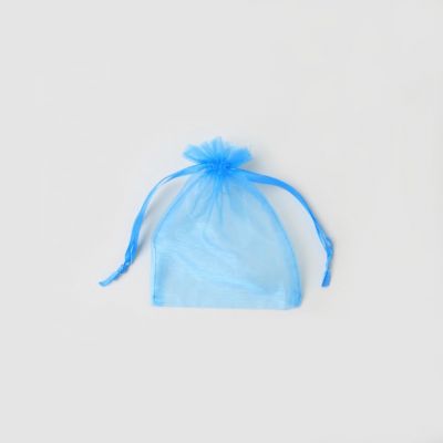 Size: 15x11cm Turquoise organza bag