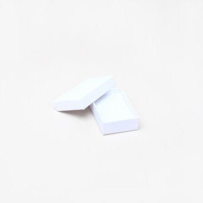 Cufflink / Earring box. 8x5x2cm. White gift box.