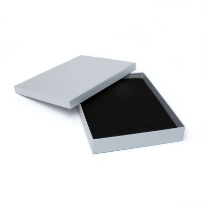 18x14x2.6cm. Silver Grey light sheen gift box.
