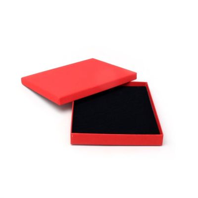 18x14x2.2cm. Red gift box.