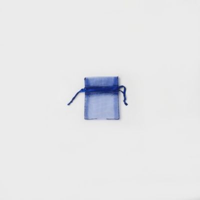7x5cm. Navy organza bag.