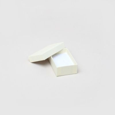 Cufflink / Earring box. 8x5x2.5cm. Cream gift box.