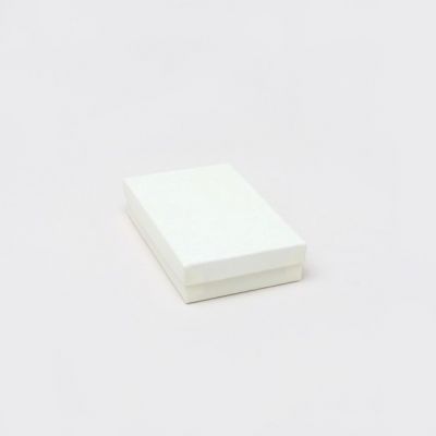 Cufflink / Earring Box. 11x7x2.5cm. Cream gift box.