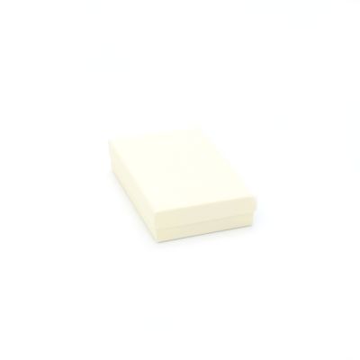 11x7x2.5cm. Cream gift box
