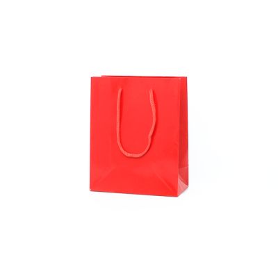 Size: 15x12x6cm Glossy Red gift bag