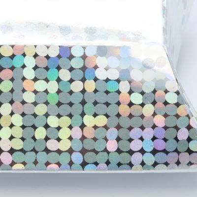 6.8x6x2.5cm. Silver holographic pillow pack