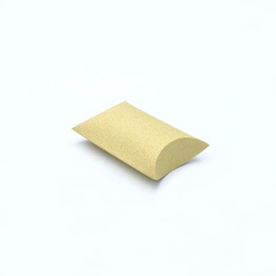 6.8x6x2.5cm. Gold glitter pillow pack