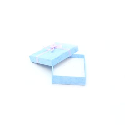 8x7x2cm. Ribbon detail gift box