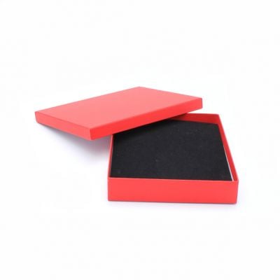 18x14x2.7cm. Red gift box.