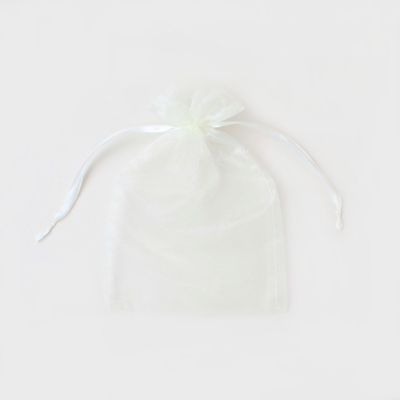 Size : 22x15cm Ivory organza gift bag