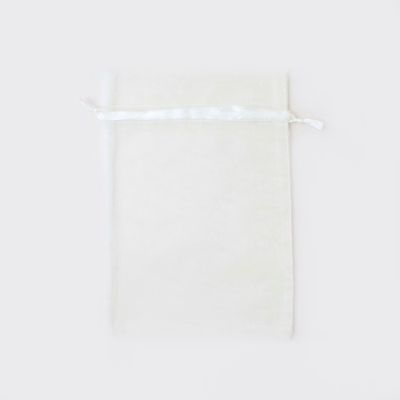 Size : 22x15cm Ivory organza gift bag