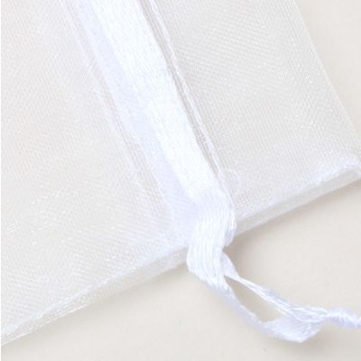 Size : 10x7.5cm White organza gift bag