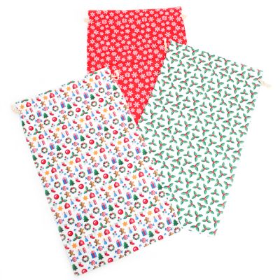 60x35cm. Mixed pack of Christmas drawstring pouches