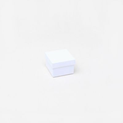 Ring box. 5x5x3.5cm. White gift box.