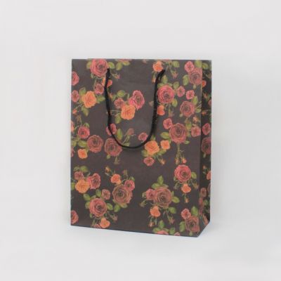 Size: 24x19x8cm Black foral printed kraft paper gift bag*