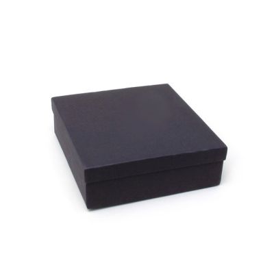 Tiara box. 16x15x5cm. Black gift box.