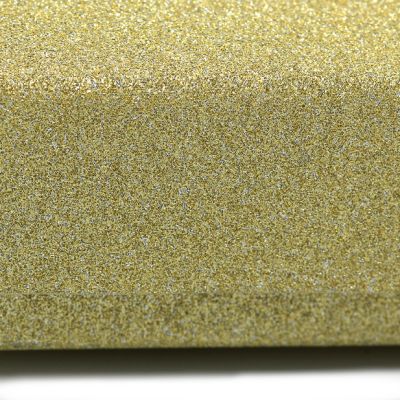 Size: 18x14x2.5cm Gold glitter gift box