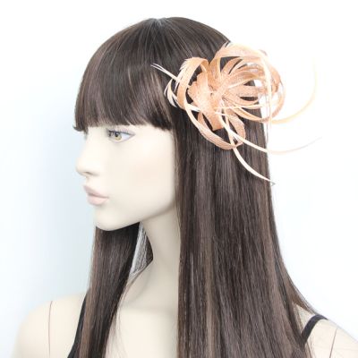 © Style Oriel. Nude Looped hessian fascinator