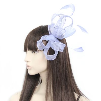 © Style Camille. Periwinkle fascinator on a comb