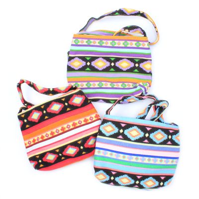 Geometric print hand bag. 23x17x5cm