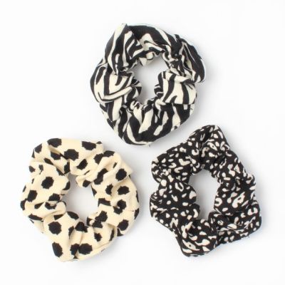 Regular - Black and cream scrunchies. Dia.10cm