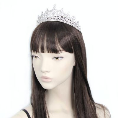 Crystal design tiara in silver plate