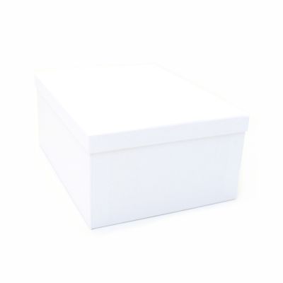 25x19x11cm. White gift box.