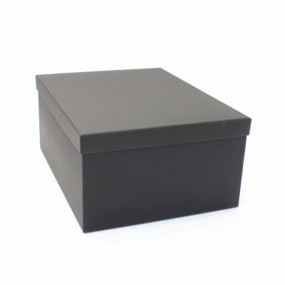 25x19x11cm. Black gift box.