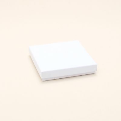 Size: 10x10x2cm. White Gift Box With Lid