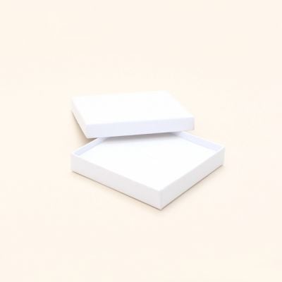 Size: 10x10x2cm. White Gift Box With Lid