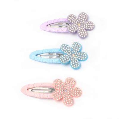 Card of 2 Daisy motif sleepies. 5cm