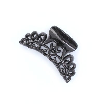 Black Plastic filigree clamp 9cm