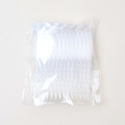 *Pack of 12 Clear combs 7cm