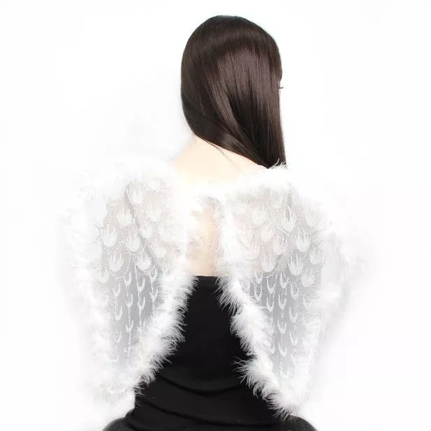 White angel wings with a fur trim